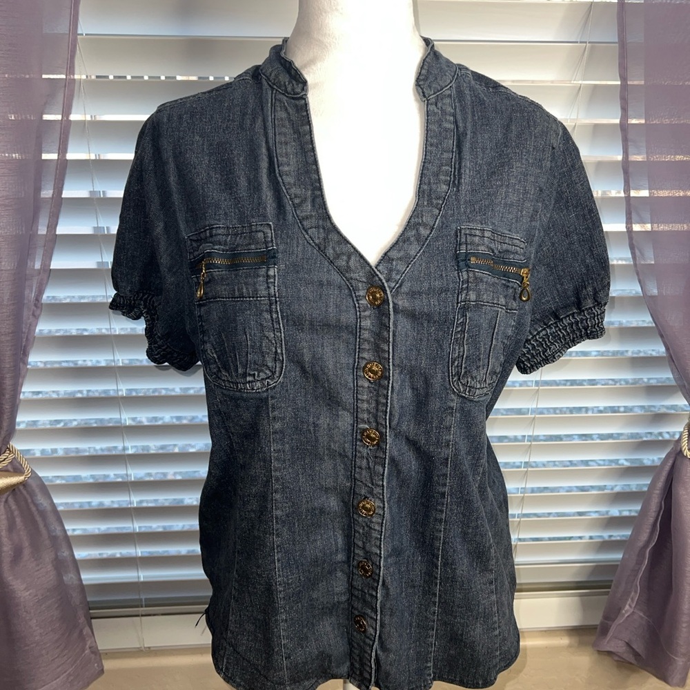 Goodtime Jeans USA Puffy Short-Sleeve Denim V-Neck Button-Down Blouse